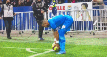 瓜帅：梅西总是做最简单的事情；想赢英超必须保持稳定