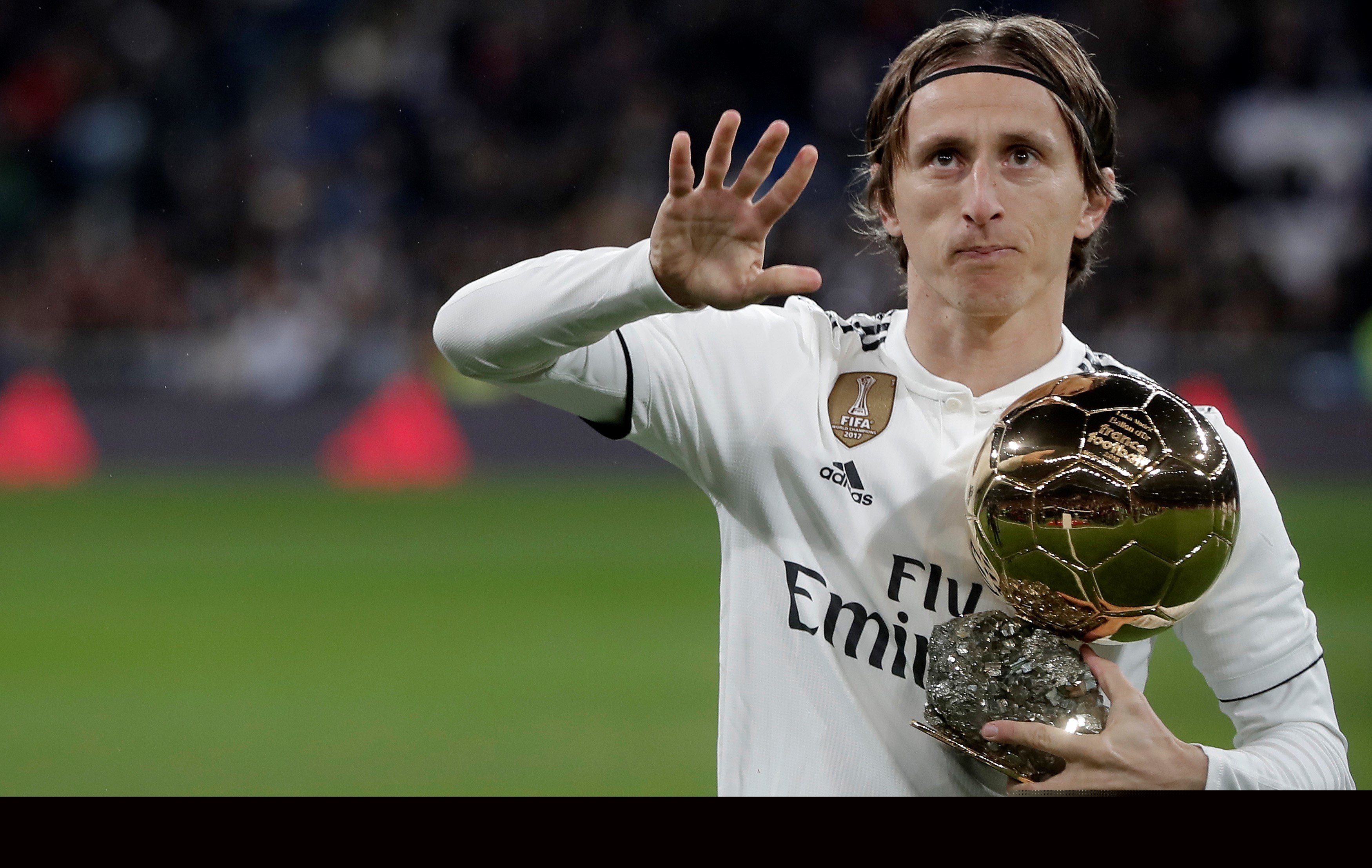 中国男篮关键时刻连丢3篮板，连续追分最后功亏一篑