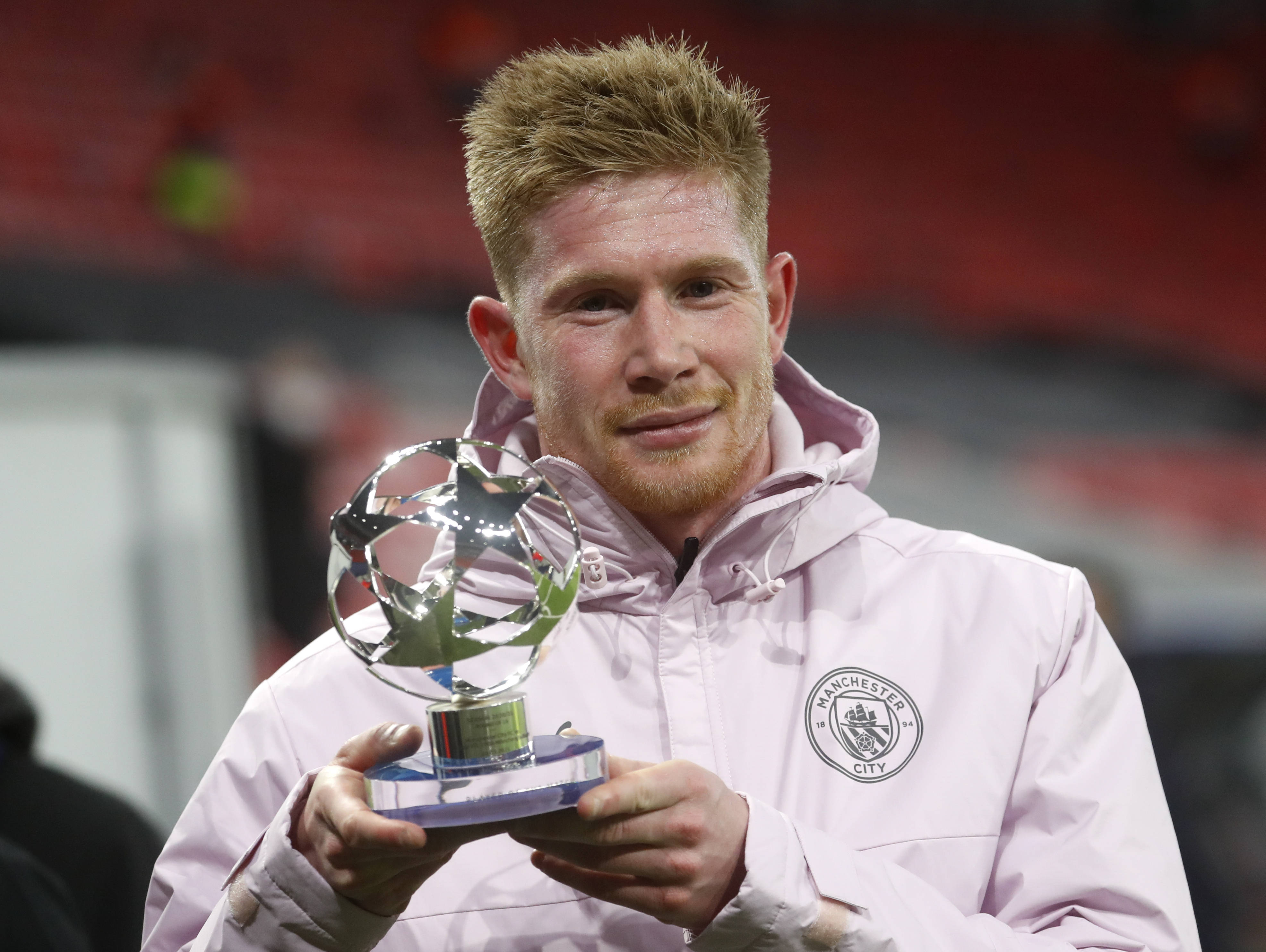 斯卢茨基：对手核心球员我们限制得不是特别好，给了很多机会